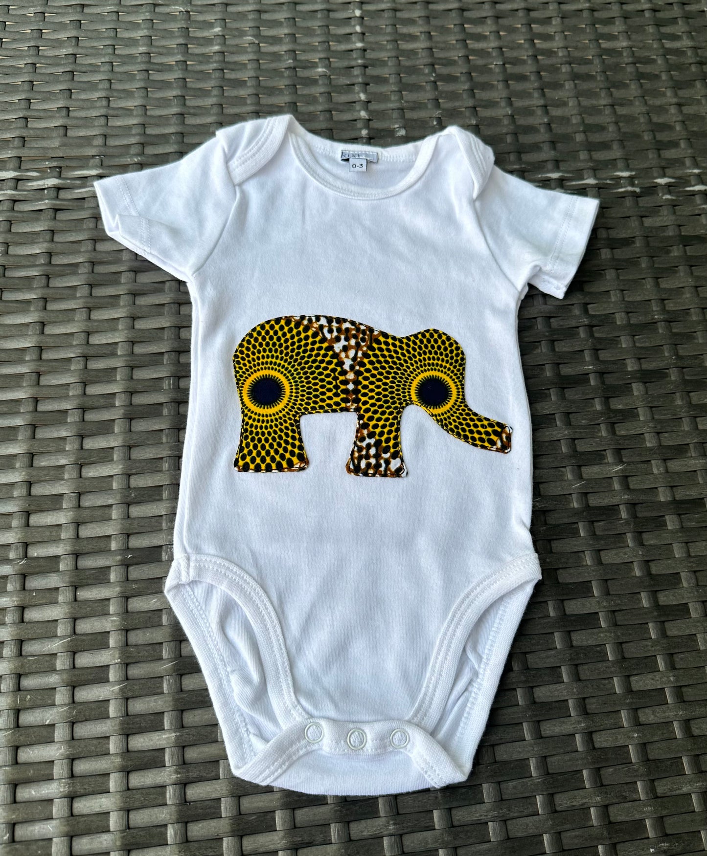 Akoto Baby Onesie set