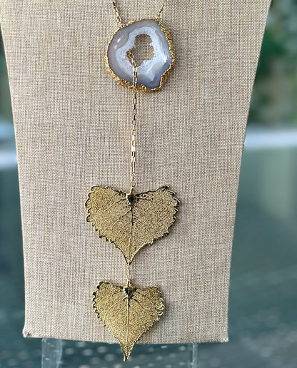 Tiwaa kumi Stone & Leaf Necklace