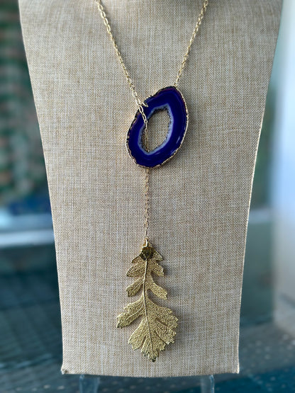 Niru Musa Stone & Leaf Necklace