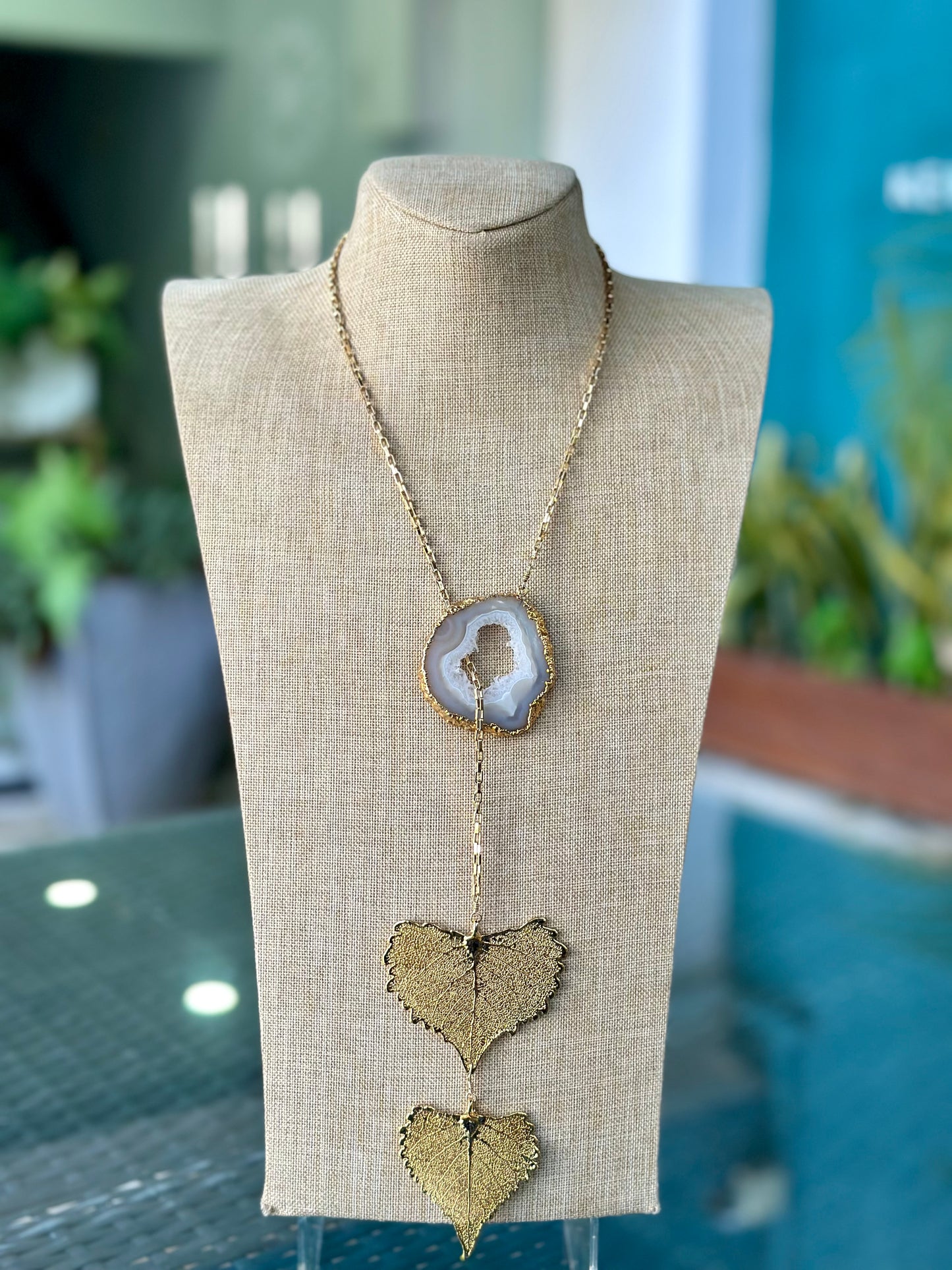 Tiwaa kumi Stone & Leaf Necklace