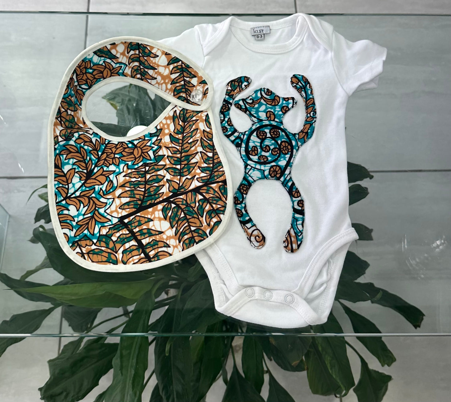 Naana Ajo Baby Onesie Set